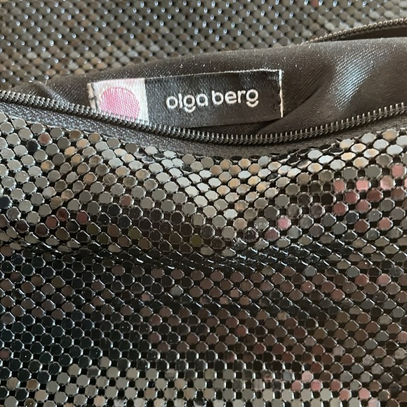 Black mesh wristlet - Picture 4 of 8